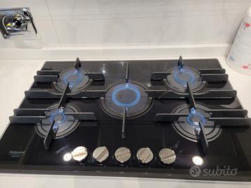 Piano cottura 5 fuochi Hotpoint Ariston
