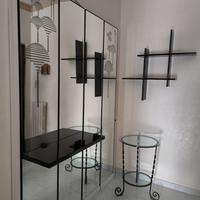 Mobile ingresso moderno con specchi