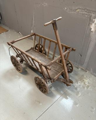 Carretto in legno d’epoca