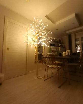 Albero di natale con luci a led
