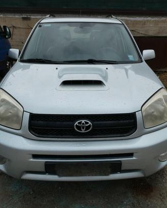 Ricambi usati per TOYOTA RAV4 2.0 D-4D 2004