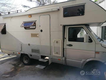Camper Rimor su IVECO 2500 cc aspirato , gemellato