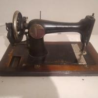 macchina da cucire antica