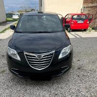 Lancia Ypsilon 0.9 TwinAir 85 CV 5 porte Metano Ec