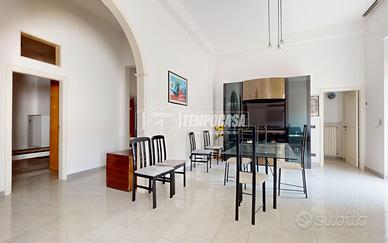 trilocale zona sant'anna