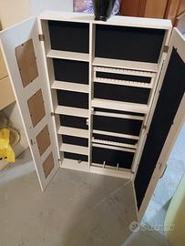 Armadietto  porta gioie