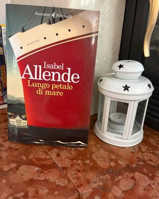 Libro Lungo petalo di mare, Isabel Allende