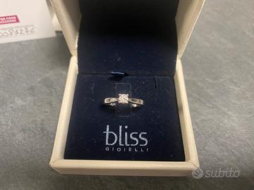 Anello Solitario Oro bianco 18kt  diamante 0.20ct