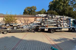 Rimorchi cresci portabarca , portatutto portaauto