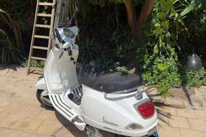 VESPA LX 125 BIANCA