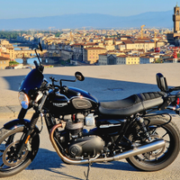 TRIUMPH STREET TWIN (2020 ) 3500 km