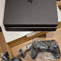 Play Station 4 + WRC 8 pari al nuovo