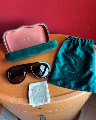 Occhiali da sole Gucci GG0668S