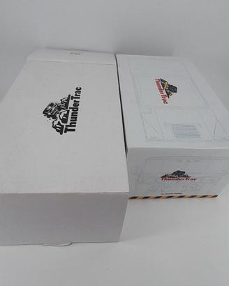EXOTO 1/18 MILITARY HUMMER COMMAND CAR