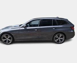 BMW 320 xDrive 48V Businiess Advantage Touring aut