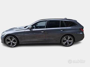 BMW 320 xDrive 48V Businiess Advantage Touring aut