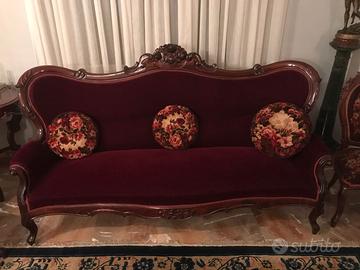Salotto classico completo – divano + 6 sedie