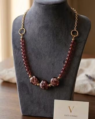 Collana artigianale bordeaux e oro anallergica, el