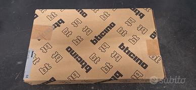 Centralino 8 moduli Bticino F315PB8