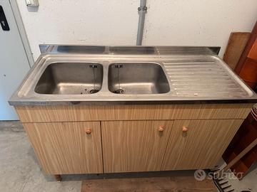 BASE CON LAVELLO INOX E PENSILE SCOLAPIATTI