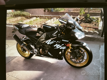 Kawasaki zx10-r