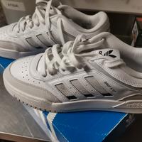 scarpe da ginnastica adidas