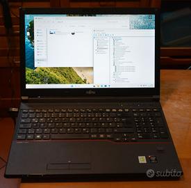 notebook pc portatile Fujitsu LifeBook E554 15 FHD