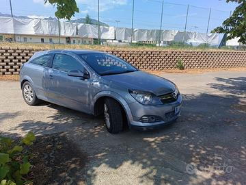 Opel Astra GTC 