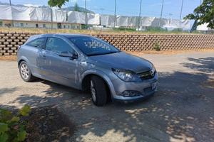 Opel Astra GTC 