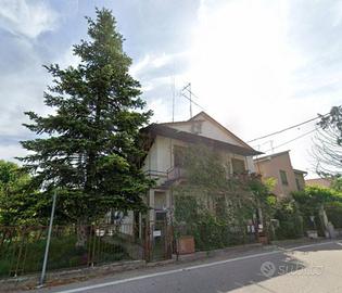 Immobile in asta di 102 m² a Villanova del Ghebbo