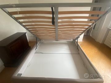 Due letti matrimoniali(1 contenitore 1 materasso)