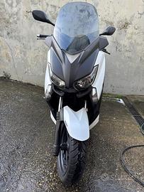 Yamaha xmax 250