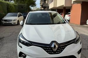 Renault Clio E-Tech Hybrid – perfetta