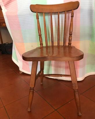 4 Sedie il legno massello