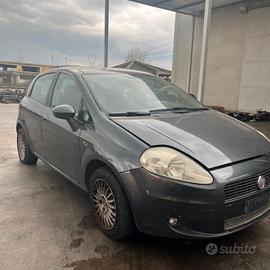 Fiat Grande Punto 2007 1.3 Multijet SOLO RICAMBI