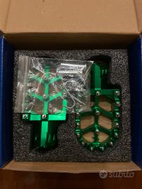 Pedaline moto universali