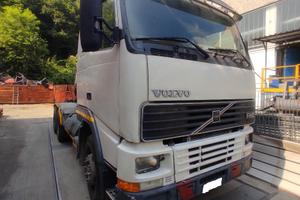 Volvo FH12 420 6X2 scarrabile