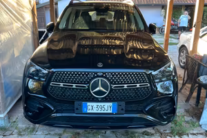 MERCEDES GLE 350 de 4maric Amg premium plus