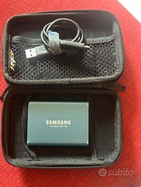 Samsung T5 500GB SSD Esterno + Custodia
