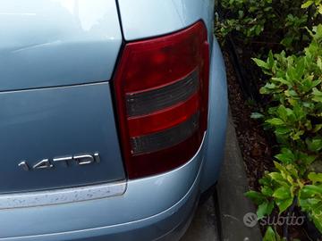 STOP FANALE POSTERIORE DESTRO AUDI A2 Serie (8Z0)