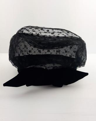 Cappello da donna copricapo a rete e con fiocco