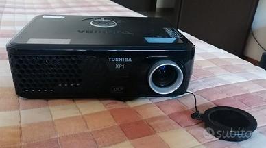 Videoproiettore compatto TOSHIBA TDP-XP1 con telec