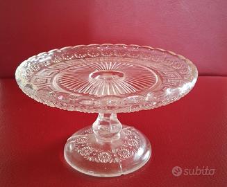 Alzatina in vetro decorato.