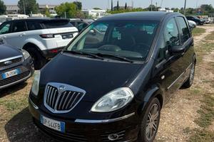 Lancia MUSA 1.4 16V Poltrona Frau