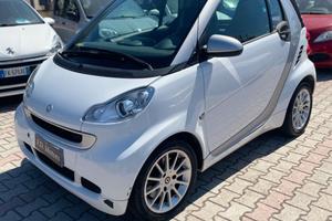 Smart ForTwo 1000 52 kW MHD coupé passion