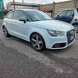Audi A1 SPB 1.6 TDI S tronic Attraction NEOPATENTA