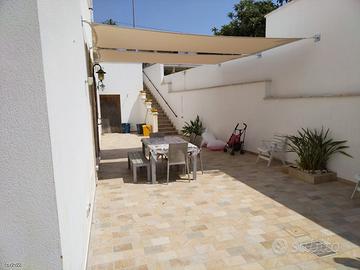 APPARTAMENTI X 8 A 250m SPIAGGIA PESCOLUSE
