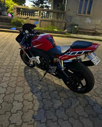 Yamaha R6 anno 2004
