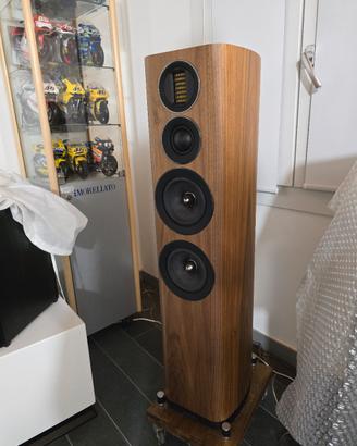 wharfedale 4.4 evo