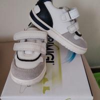 Sneakers da bambino con strappi, N. 20, Primigi